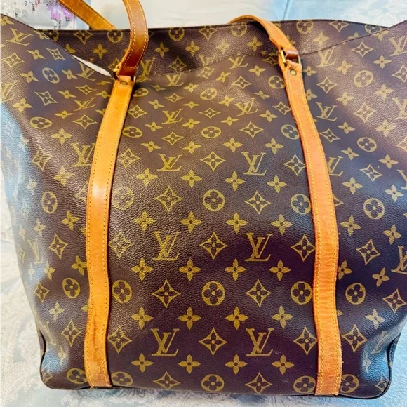Louis Vuitton Shopping Tote Monogram Large Bag for Office and Travel - Picture 5 of 13